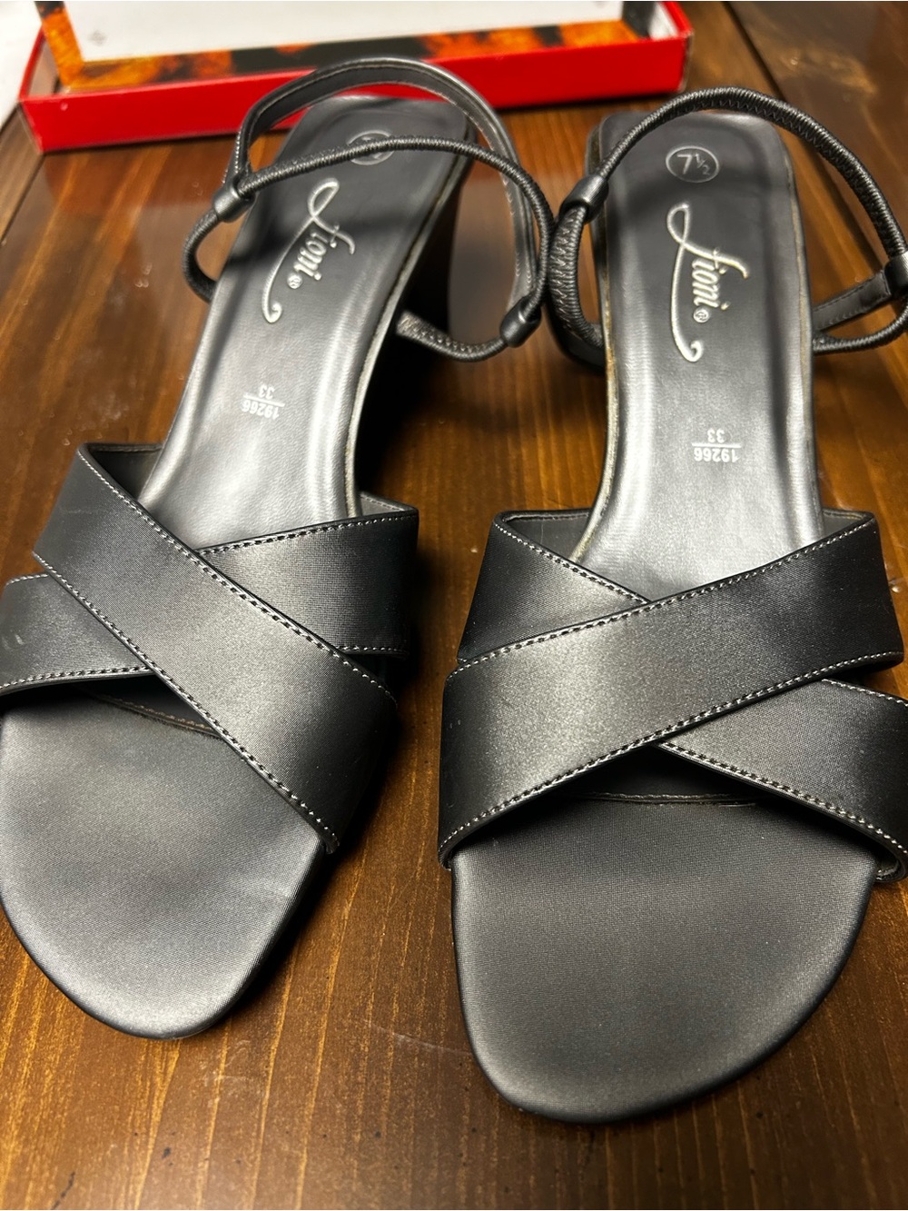 FIONI Women’s size 7.5  dark gray silver Strap Slide Sandals low heel 7 1/2